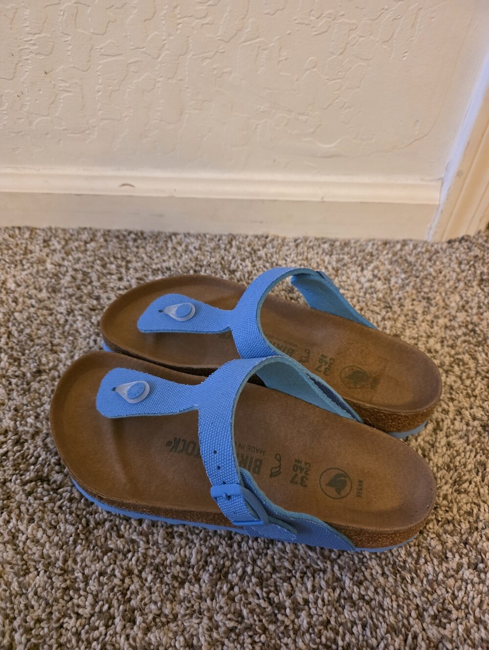 NWOT Birkenstock Gizeh Thong Blue Sandals Size 37 EU - Picture 2 of 4